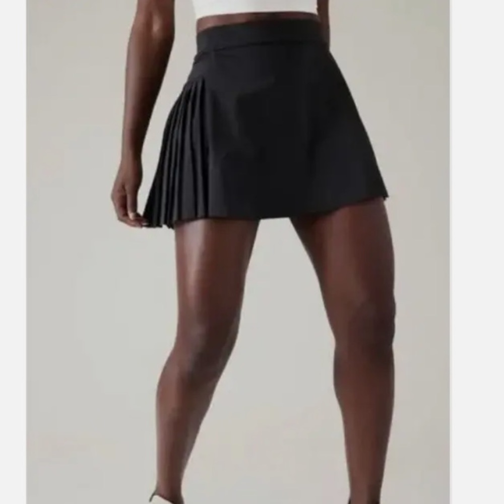 Athleta Advantage Skort Pleated Black
